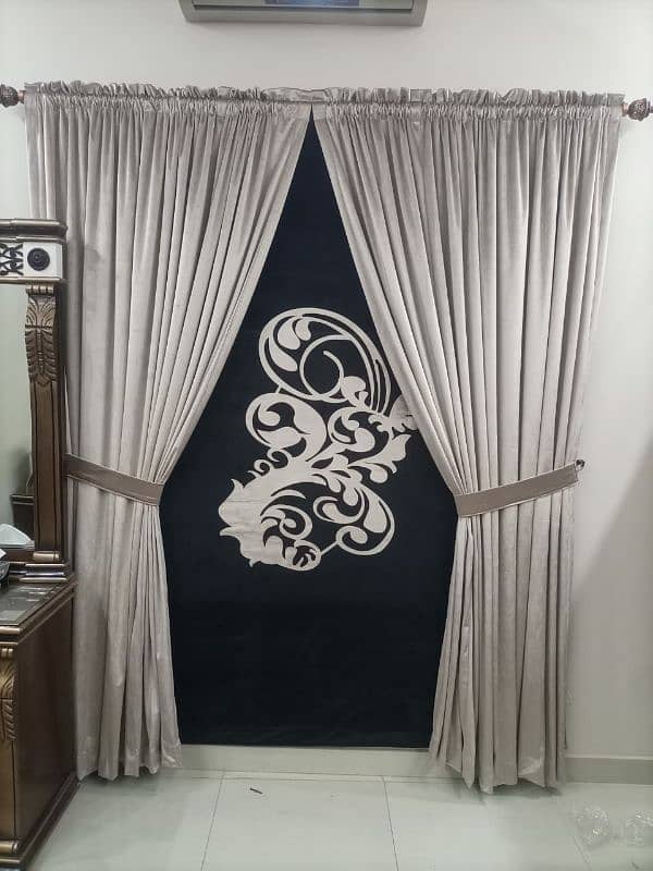 THREE PEICE CURTAINS SET 5