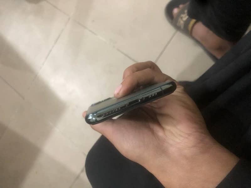 iphone 11promax 256 gb 4