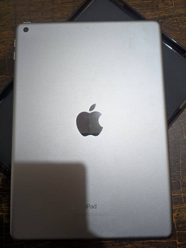 Apple iPad 5th Generation (128GB) 5