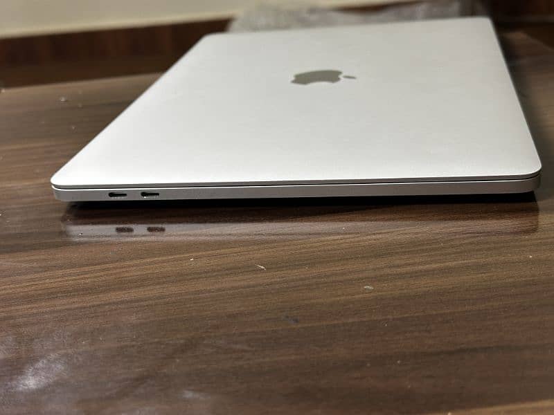 MacBook Pro M1 512 1