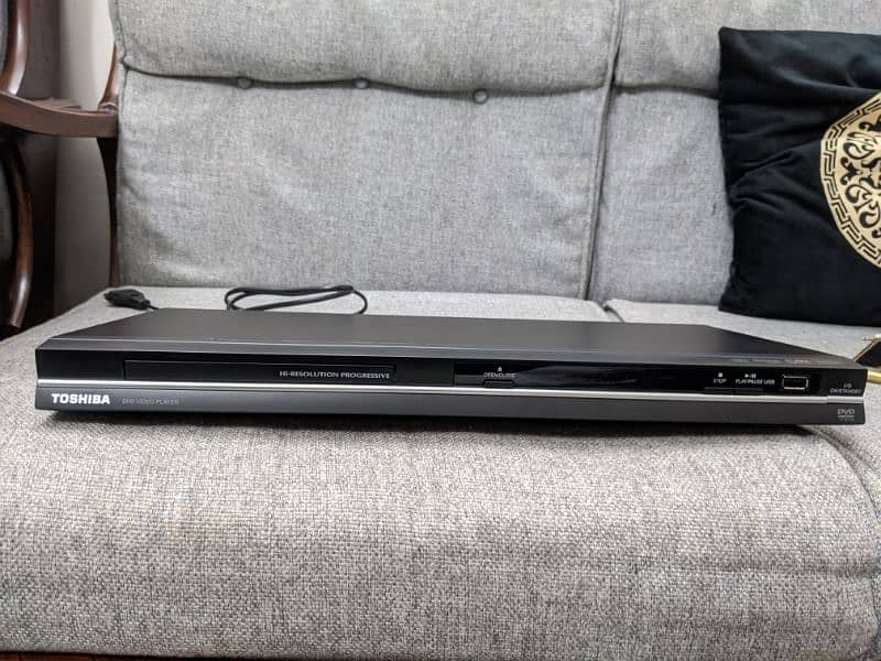 Toshiba DVD player 1