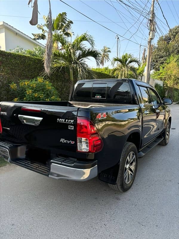 Toyota Hilux revo  2018 2.8 V 5