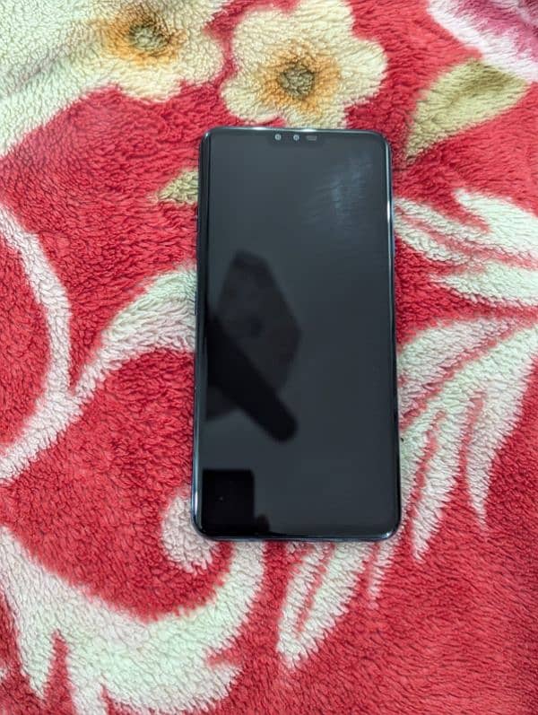 LG V40 ThinQ  6GB 64GB non pta 2