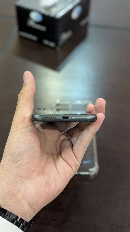 Iphone 11 Pta Approved 256gb 4