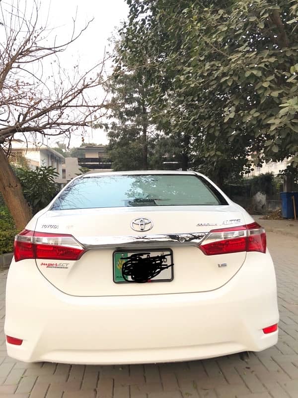 Toyota Corolla Altis 2016 1