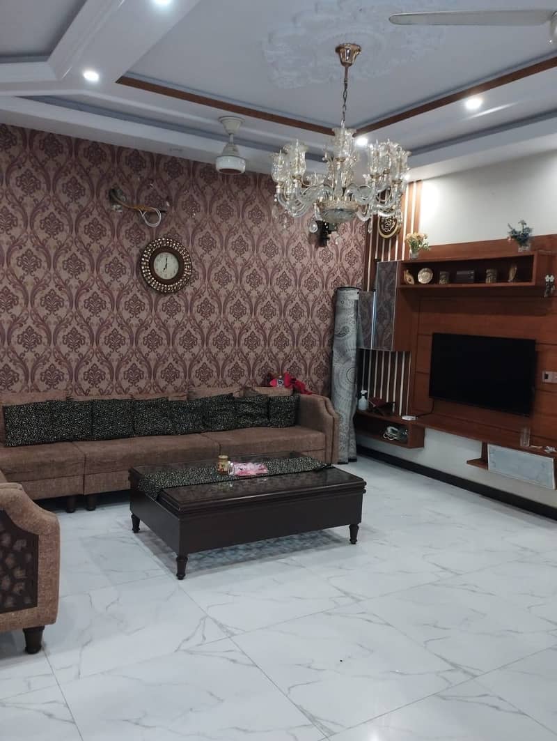 10 Marla use House Available For Sale In Bahria Town Lahore 3