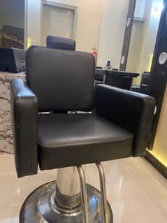 Saloon Chair / Makeup Chair / Parlor Chair