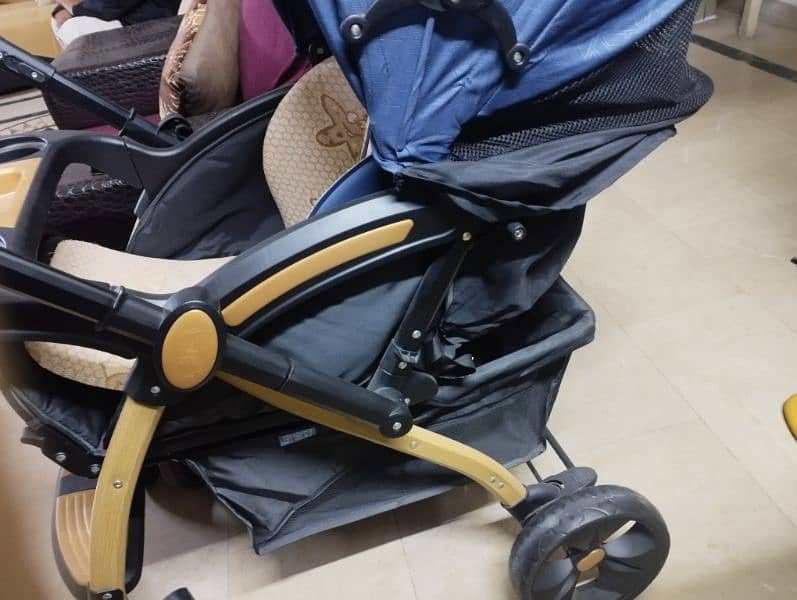 2 prams for sale 5