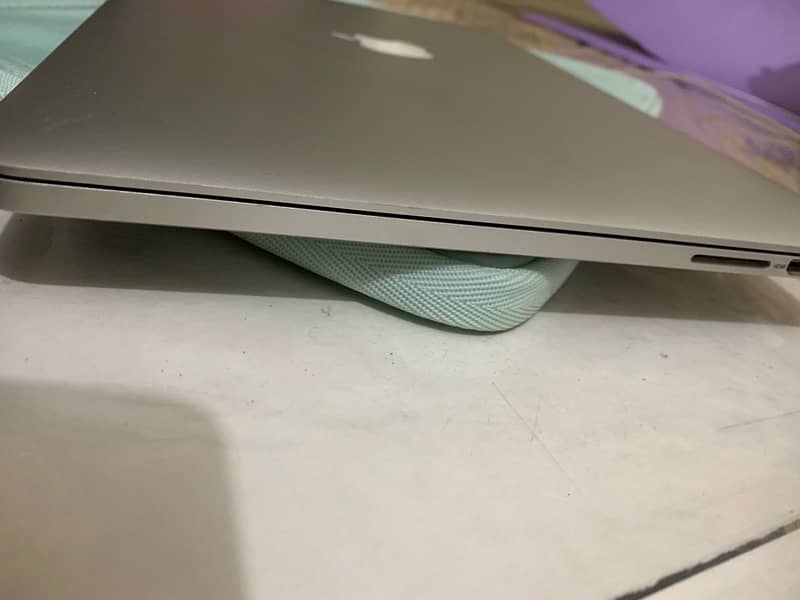 MacBook Pro (Retina, 15-inch, Mid 2015) 9