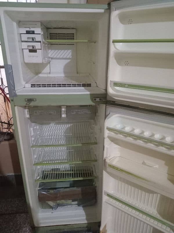 National Fridge Urgent sale. 4