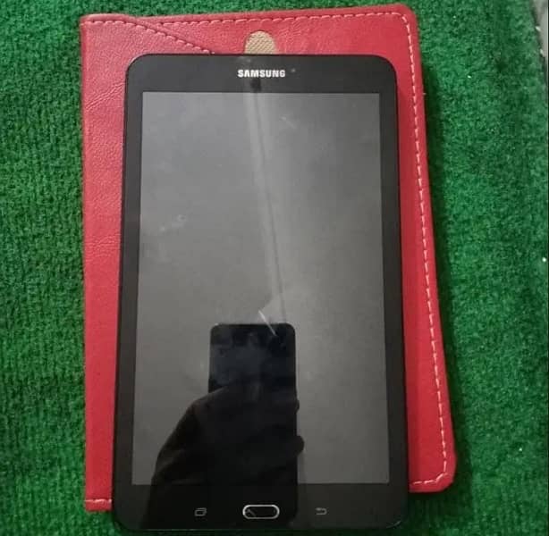 samsung tablet E 2/16gb 5000 mah battery all ok 0