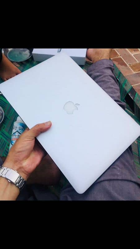 MacBook pro Early 2013 2