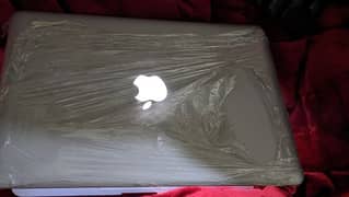 MACBOOK