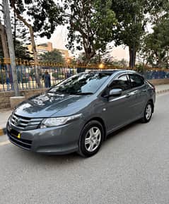 Honda City IVTEC 2014 model in prestige condition