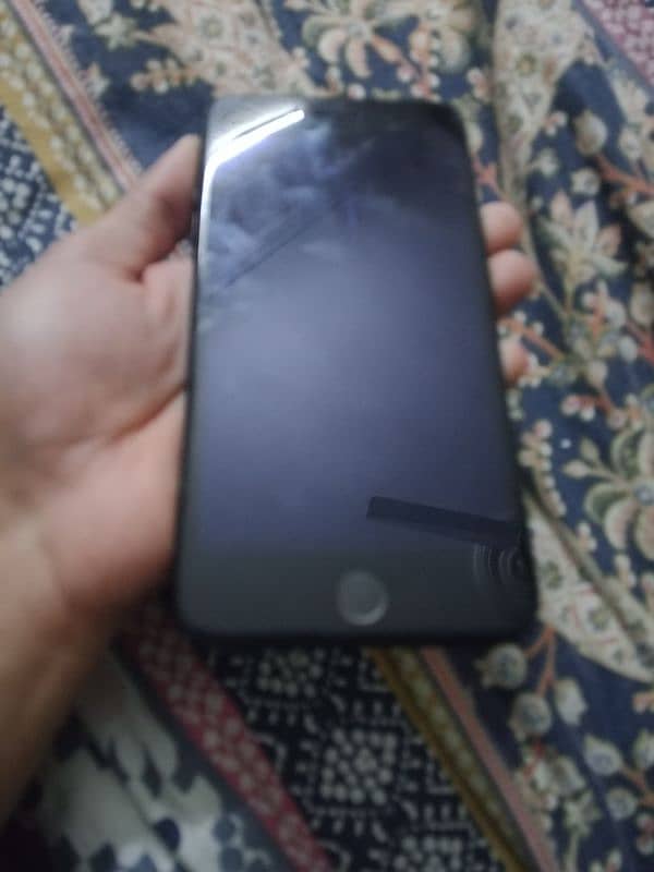 iphone 7plus 128 urgent sale 1