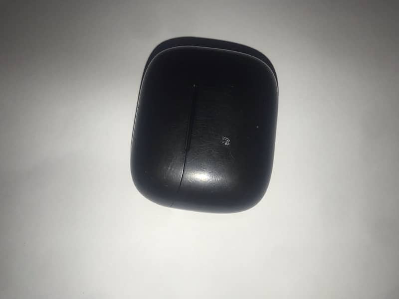 Ronin R-740 original airpods black color 1