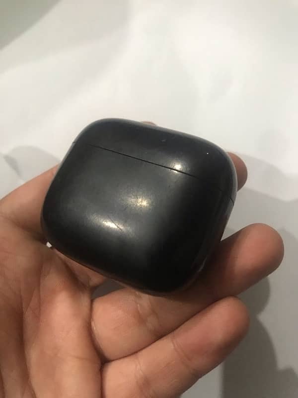 Ronin R-740 original airpods black color 2