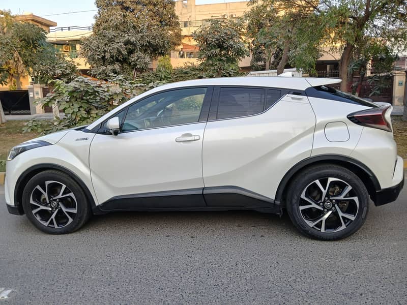 Toyota C-HR 2017 3