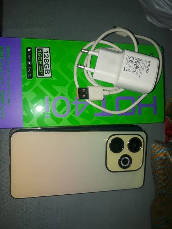 Infinix hot 40i condition 10/10 0