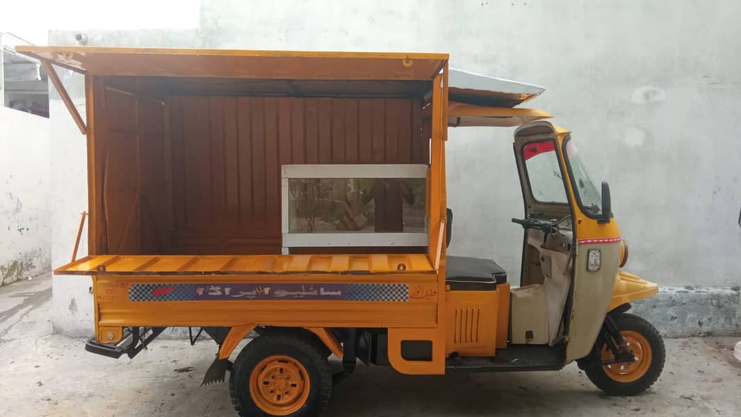 SIWA PRADA LOADER (Cabin hudd)RIKSHAW-2018 0