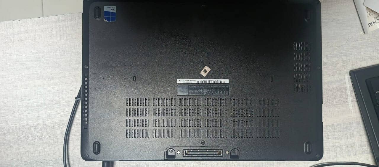 Dell Latitude E5470 1