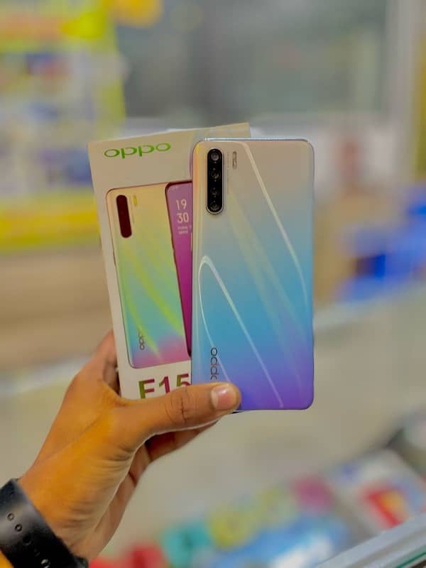 OPPO F15 8-128 with box and Charger 1