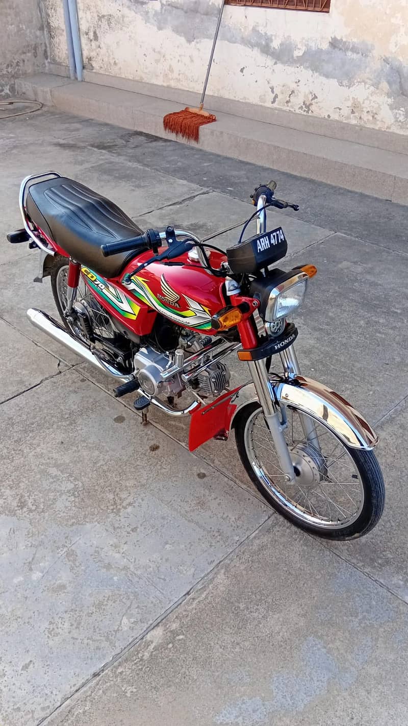 Honda CD 70 2023 lush condition 2