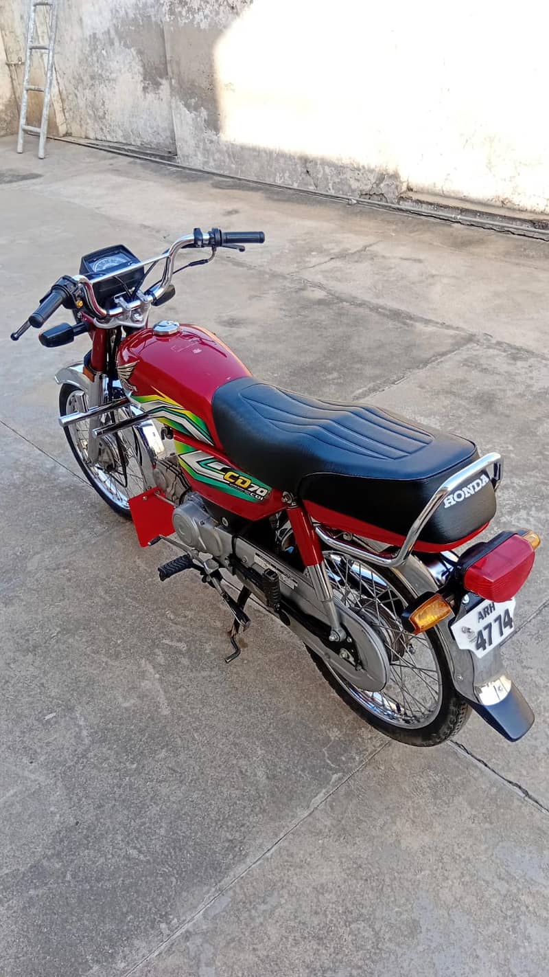 Honda CD 70 2023 lush condition 5