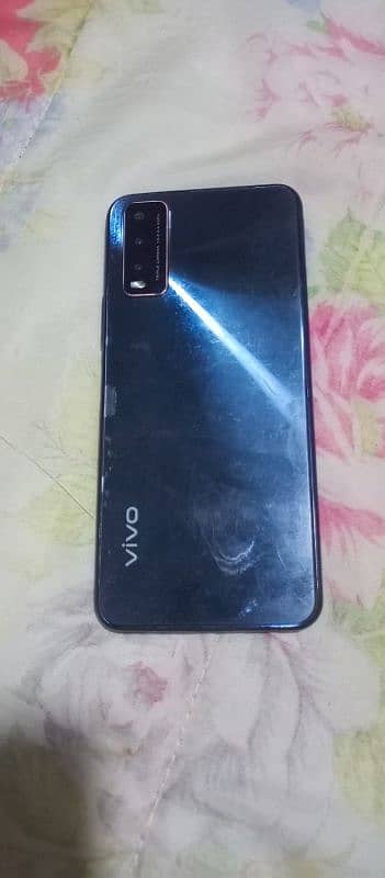 vivo y20 mobile 4/64   WhatsApp no 03171686739 3