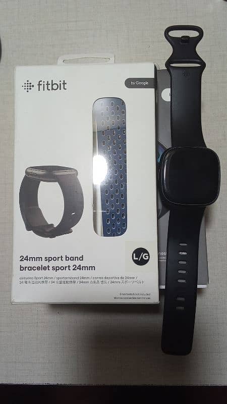 Fitbit Versa 4 1