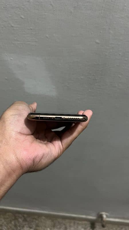 Iphone Xs Non Pta 10/9 condition 4