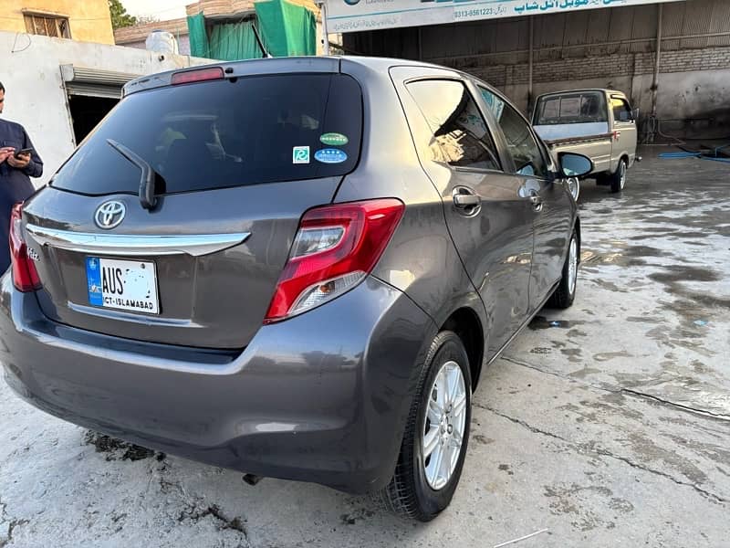 Toyota Vitz 2016 4