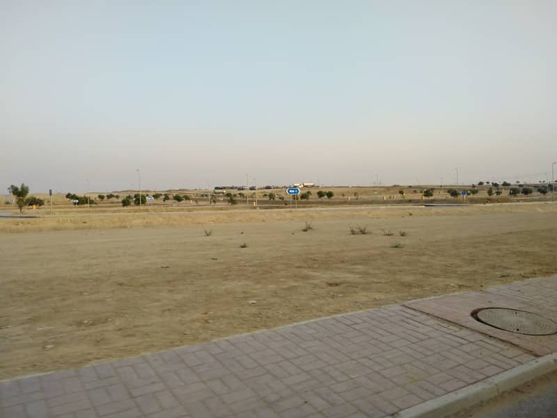 Precinct 31 Residential plot of 125 Sq. Yards on Ideal Location in Bahria Town Karachi 1