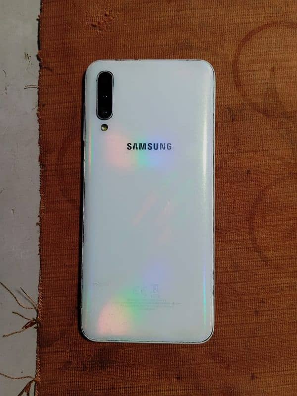 Samsung Galaxy A30s {4/128} 1