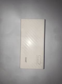 power bank 10000mAh with free iphone cable