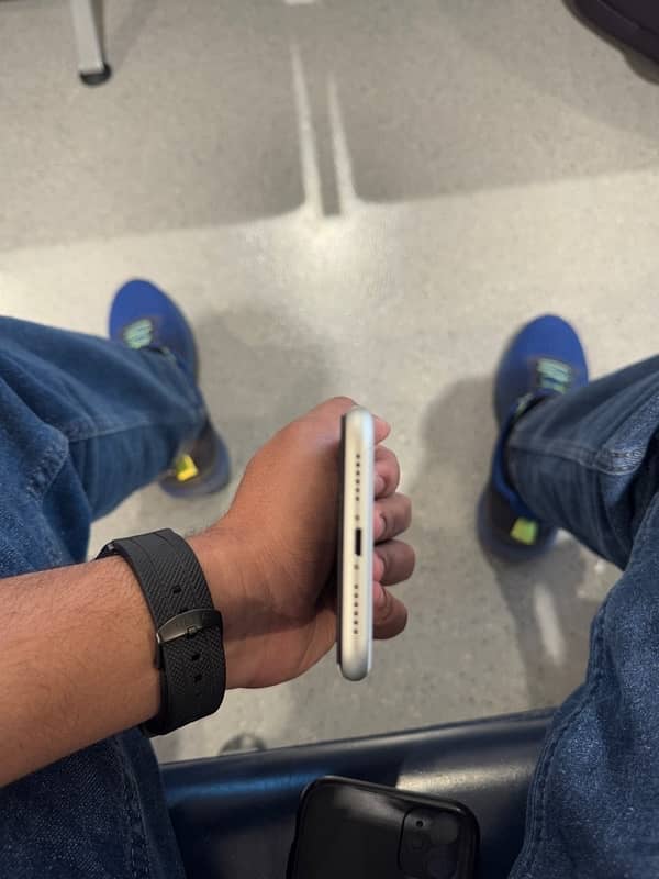 iPhone 11 Pta Approved 4