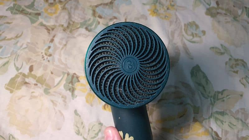 hair dryer 2