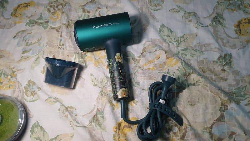 hair dryer 8