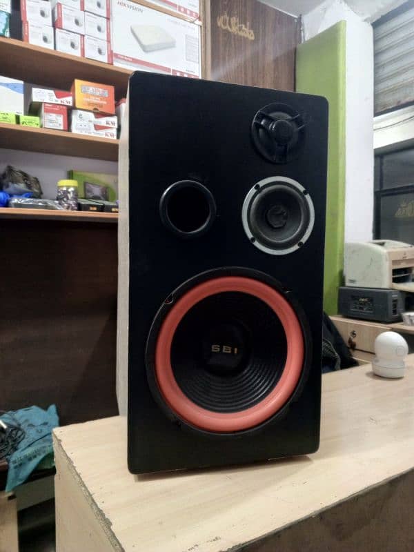 2 speaker with pinear amplifier 1