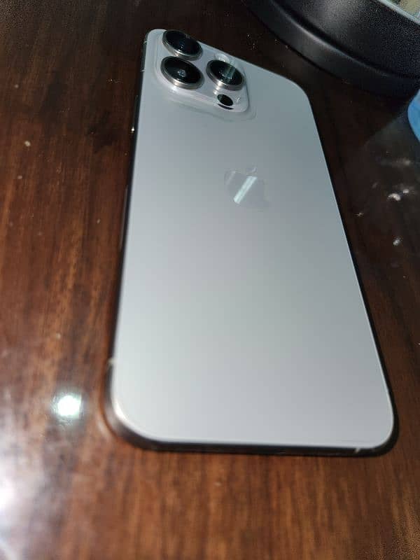 i phone 15 pro max 256 gb Natural Titanium Non PTA JV 2