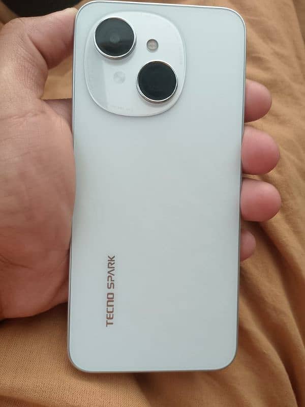 Tecno spark go 1 2