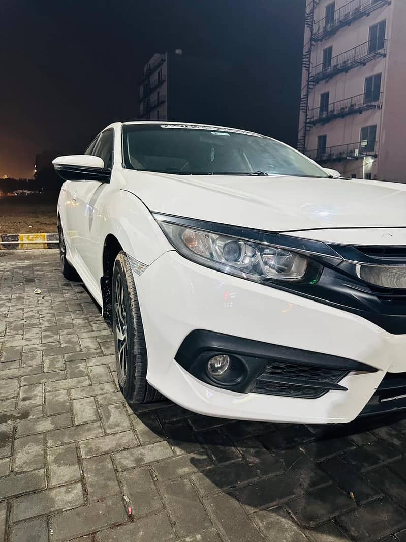 Honda Civic 1.8 i-VTEC CVT 2020 3