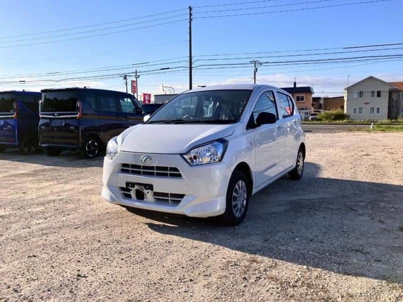 Daihatsu Mira 2022 1