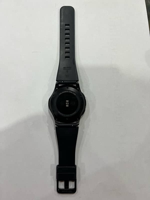 samsung gear s3 frontier with charger 3