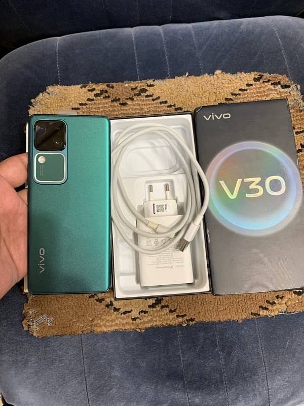 vivo v30 5g. green, 12gb 256gb 1