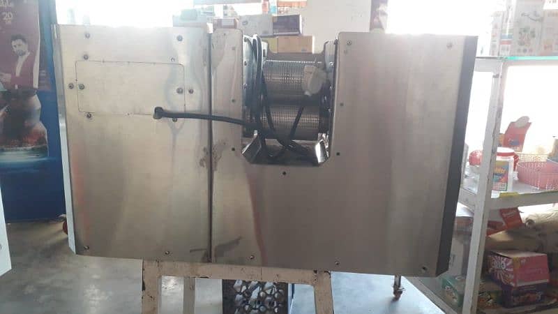 sugarcane juice machine  call me 03025453961 6