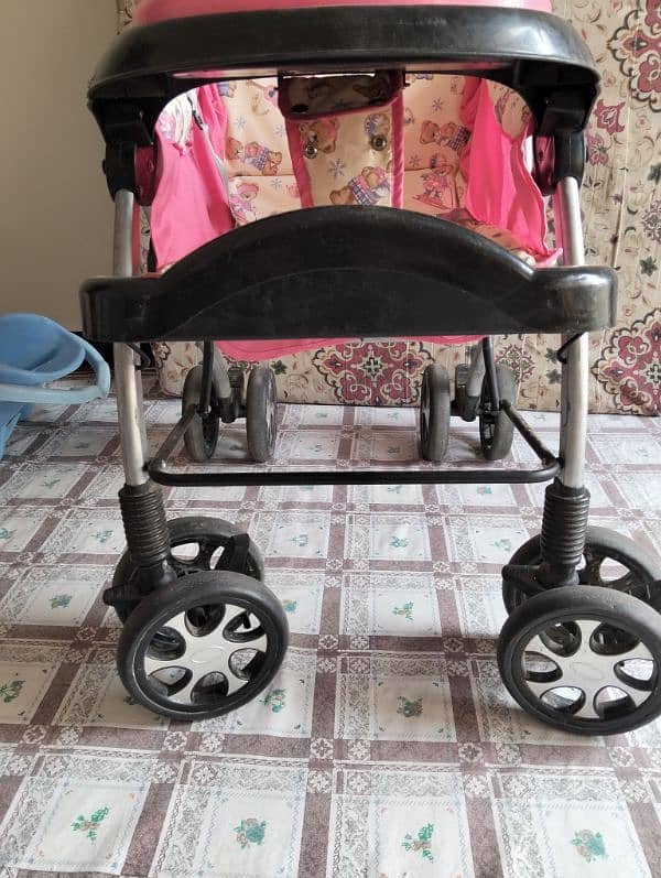 Baby  pram 3