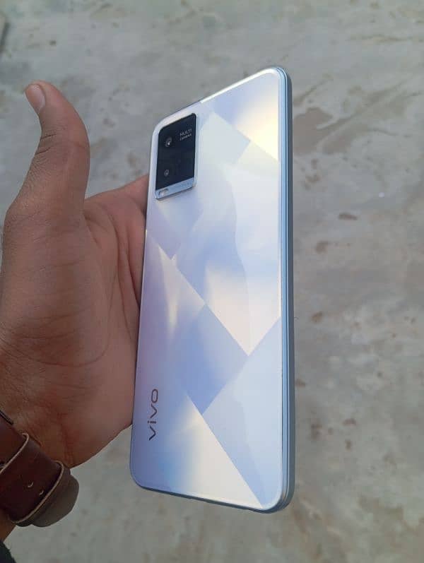 Vivo y21 A 4