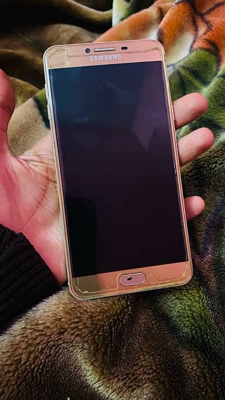 sumsumg galaxy C7 0