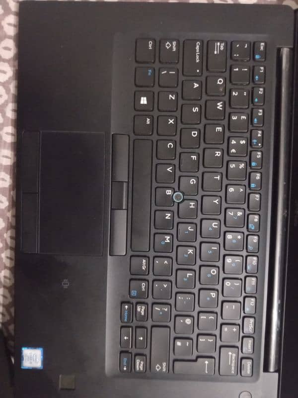 Dell Latitude 7490 0